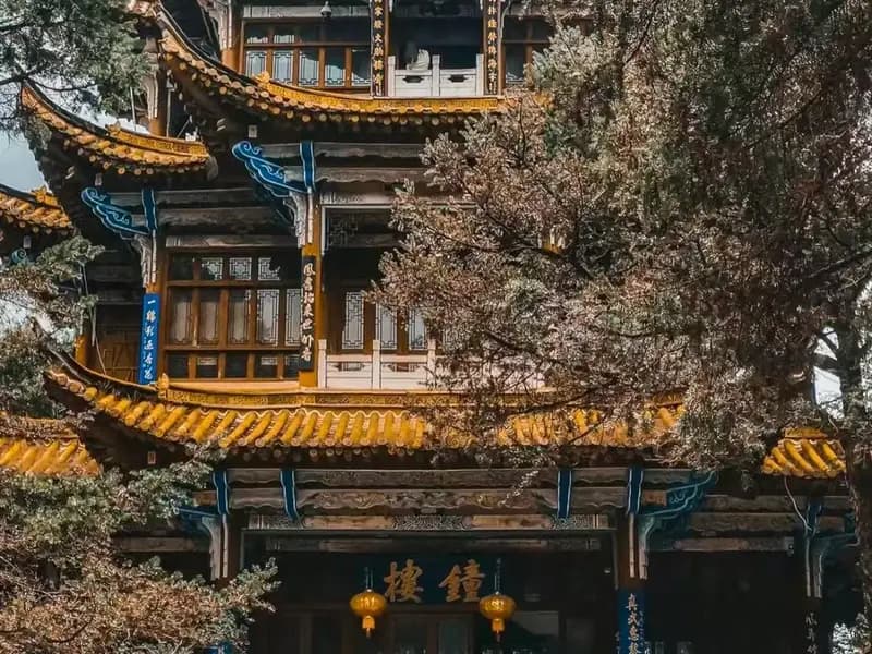 What Makes the Golden Temple in Kunming Unique?
