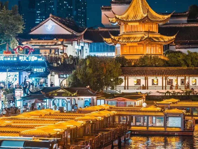 What to Do at Confucius Temple & Qinhuai River?