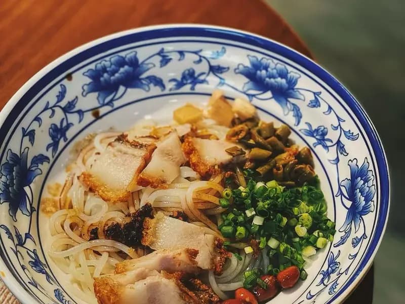 Guilin Rice Noodles and Local Bites