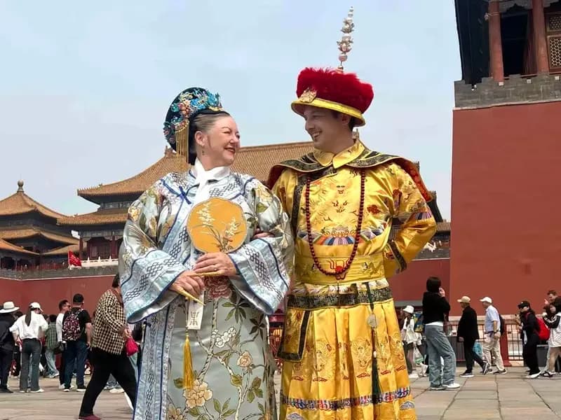How to Book Imperial Costume Photo Experiences?