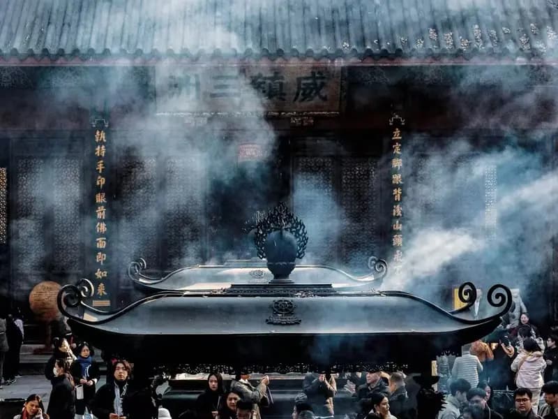 How to Plan a Visit to Lingyin Temple & Feilaifeng?