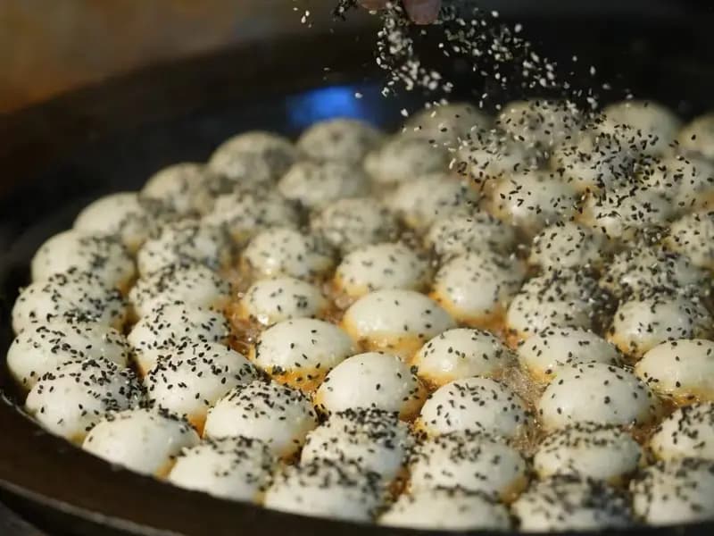 What Are the Best Shanghai Street Foods to Try?