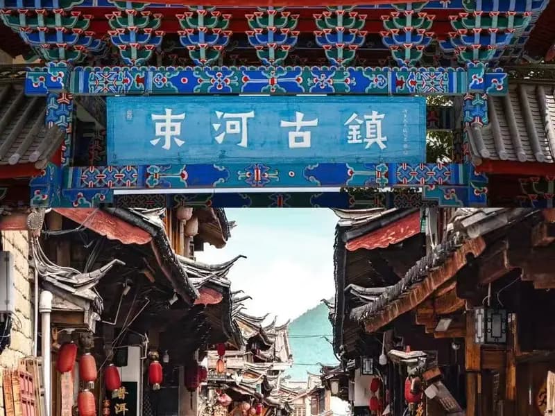 What to See on a Shuhe Ancient Town Half-Day Walk?