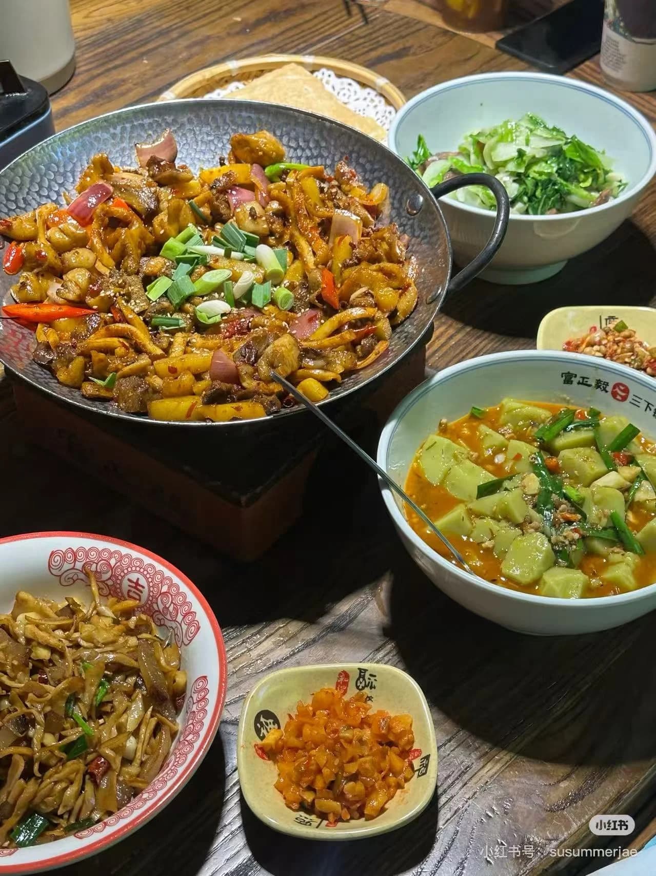 Travel guide image for zhangjiajie-tujia-culture-food - ViaCHN.